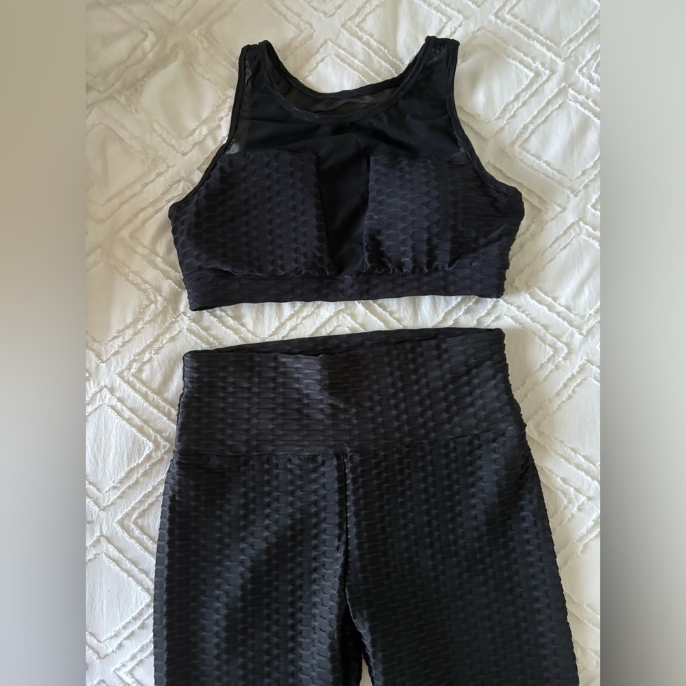 Black workout set